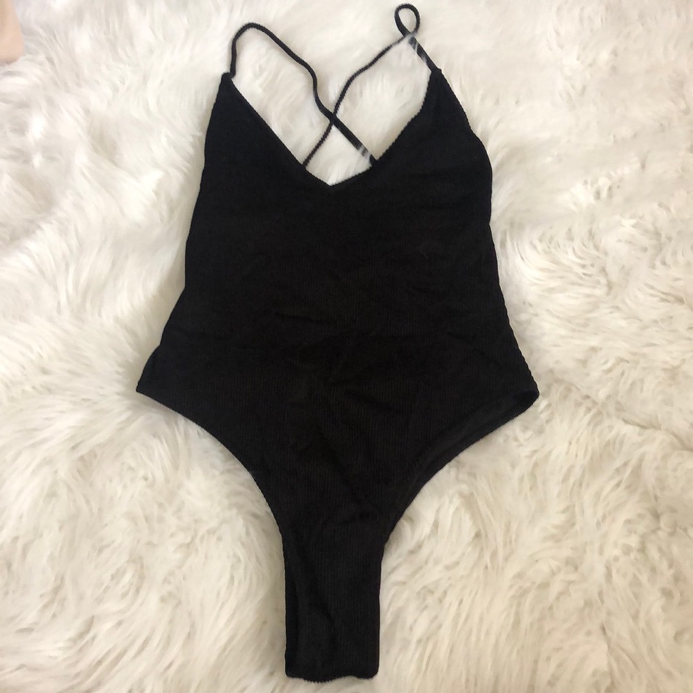NWOT Sunny Co. Black ribbed One piece swim suit M